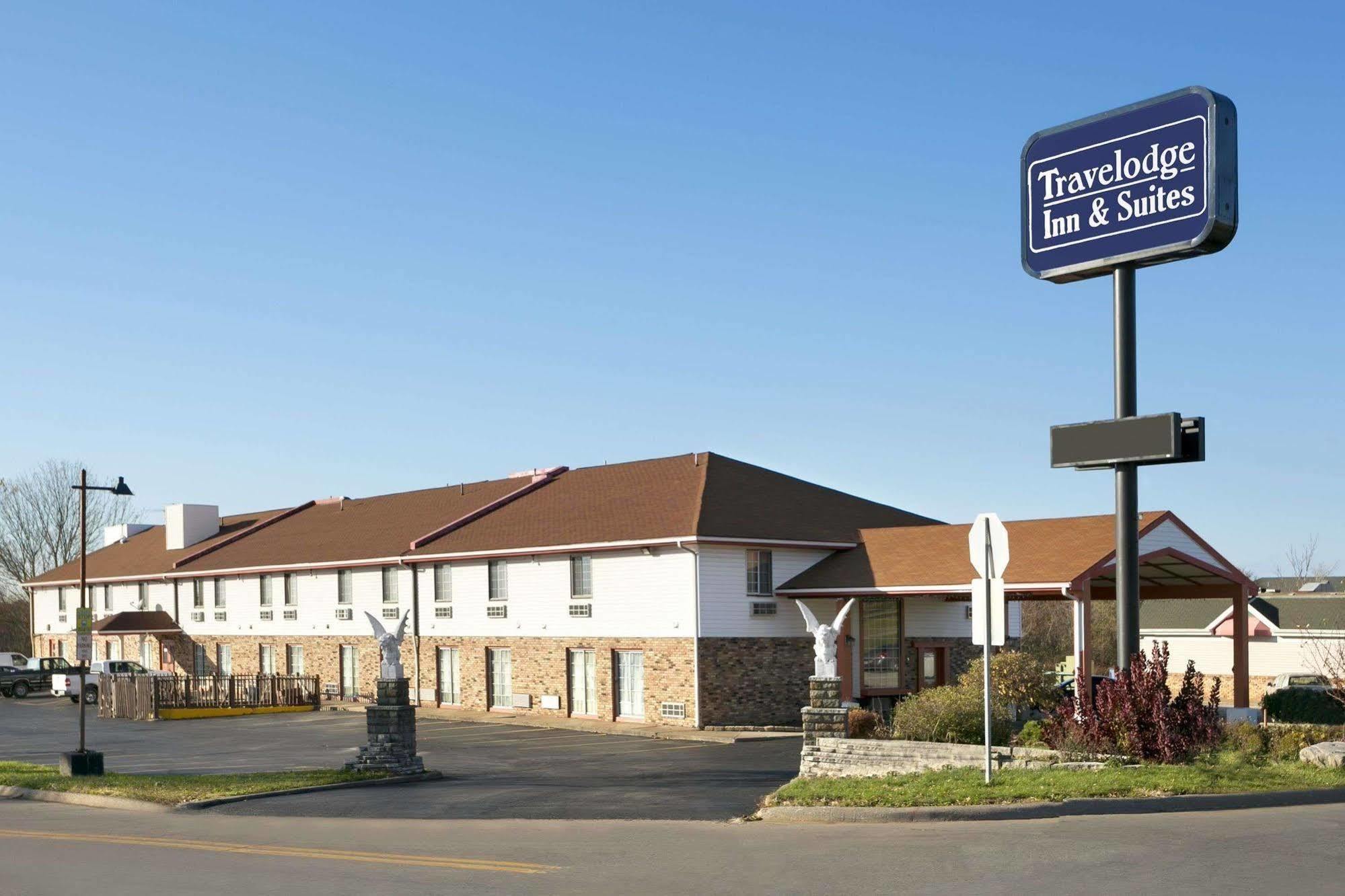 Travelodge Inn & Suites By Wyndham Muscatine Exterior foto